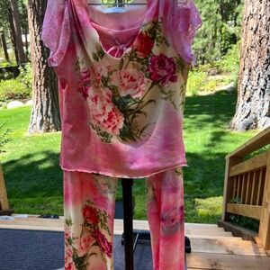 Bleu Clair Nightware pajama set.  Medium.